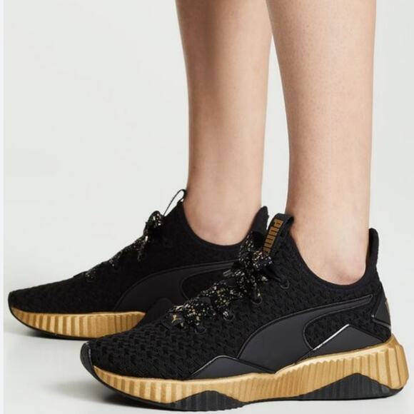 PUMA Defy Sparkle Sneaker in Puma Black & Puma Team Gold Women's size‎ 8 - Picture 1 of 8